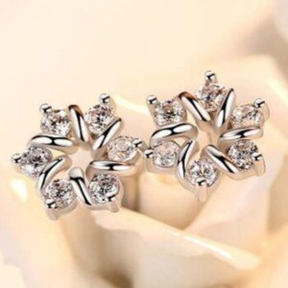 *NEW 925 Sterling Silver Diamond Flower Earrings 1